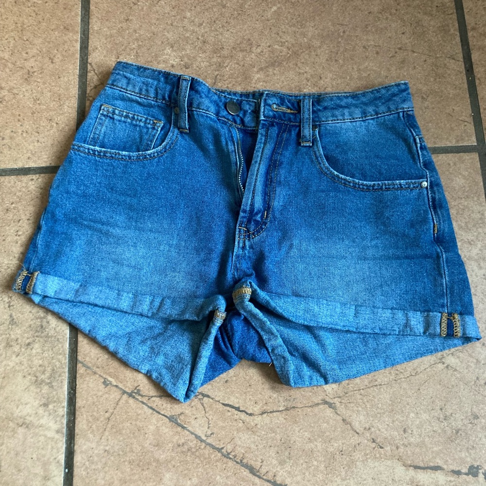 Melanie EMPYRE Jean shorts size 0